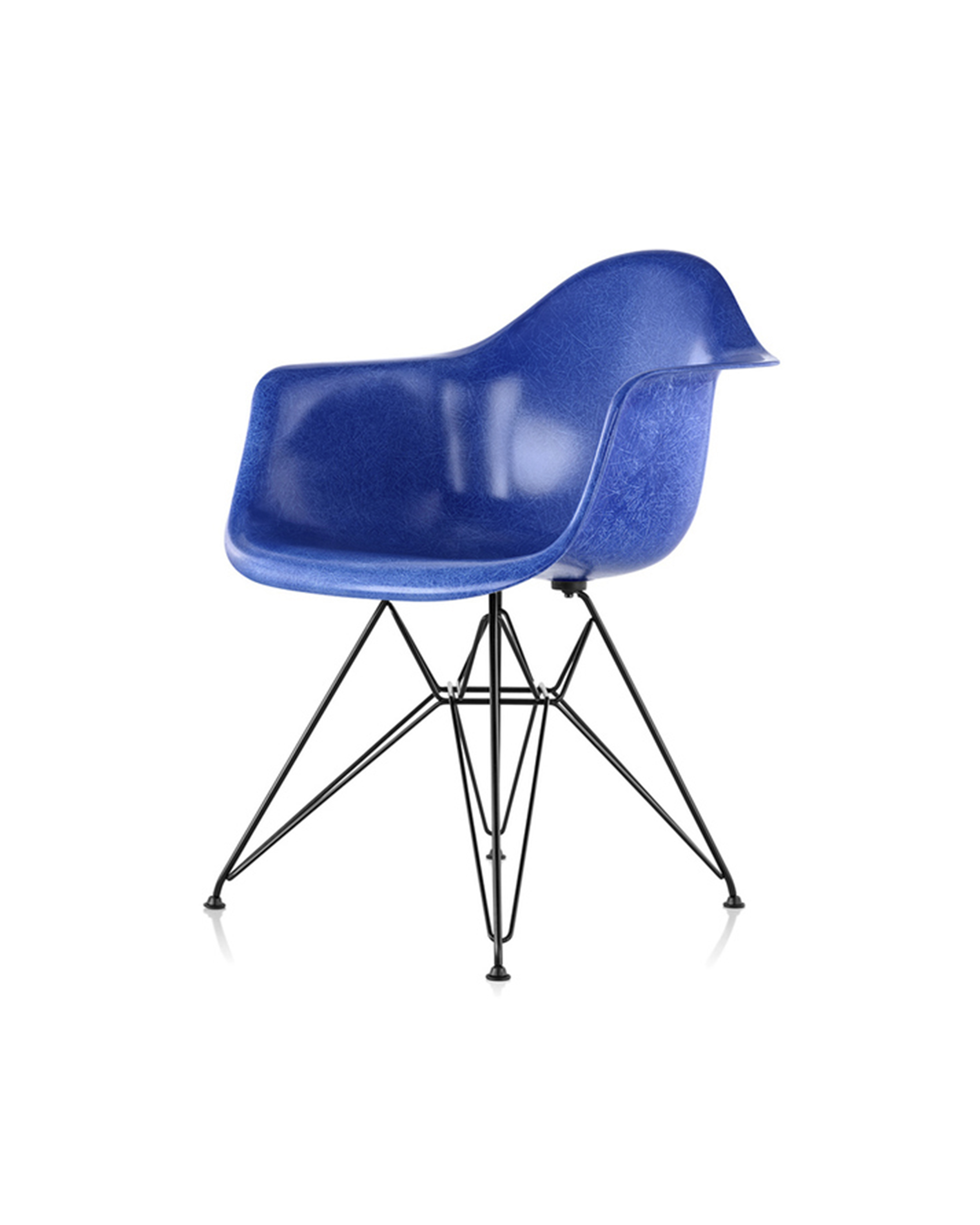 开云（中国） - 坐具|休闲椅|办公家具|设计师家具|伊姆斯®塑料扶手椅